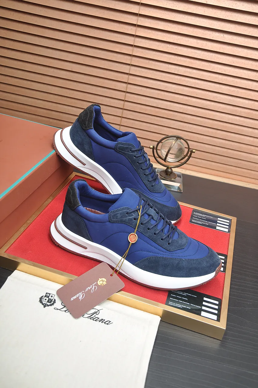Men's shoes 💰600【𝐥𝐨𝐫𝐨 𝐏𝐢𝐚𝐧𝐚】lp classic loafers, an Italian treasure brand, the only brand that can match Hermès! Only after wearing it do we realize that we cannot let down our feet. The upper is imported cashmere, the lining of water-dyed cowhide ➕ the cowhide feet, the official original glass rubber outsole, and the pendant. Exclusive original packaging (tag ➕ brand paper ➕ outer box ➕ hand bag) code number: 38-44 (45 customized)